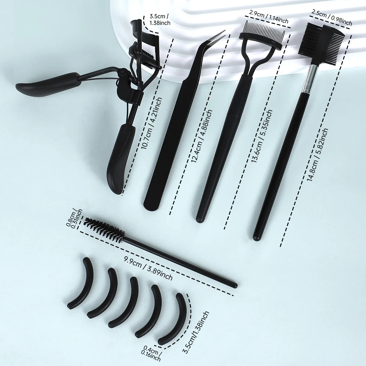 Pestañas con 5 almohadillas de silicona, 1 peine para cejas y pestañas de doble punta, 1 peine de acero para pestañas, 1 pinzas para pestañas y 3 peines en espiral