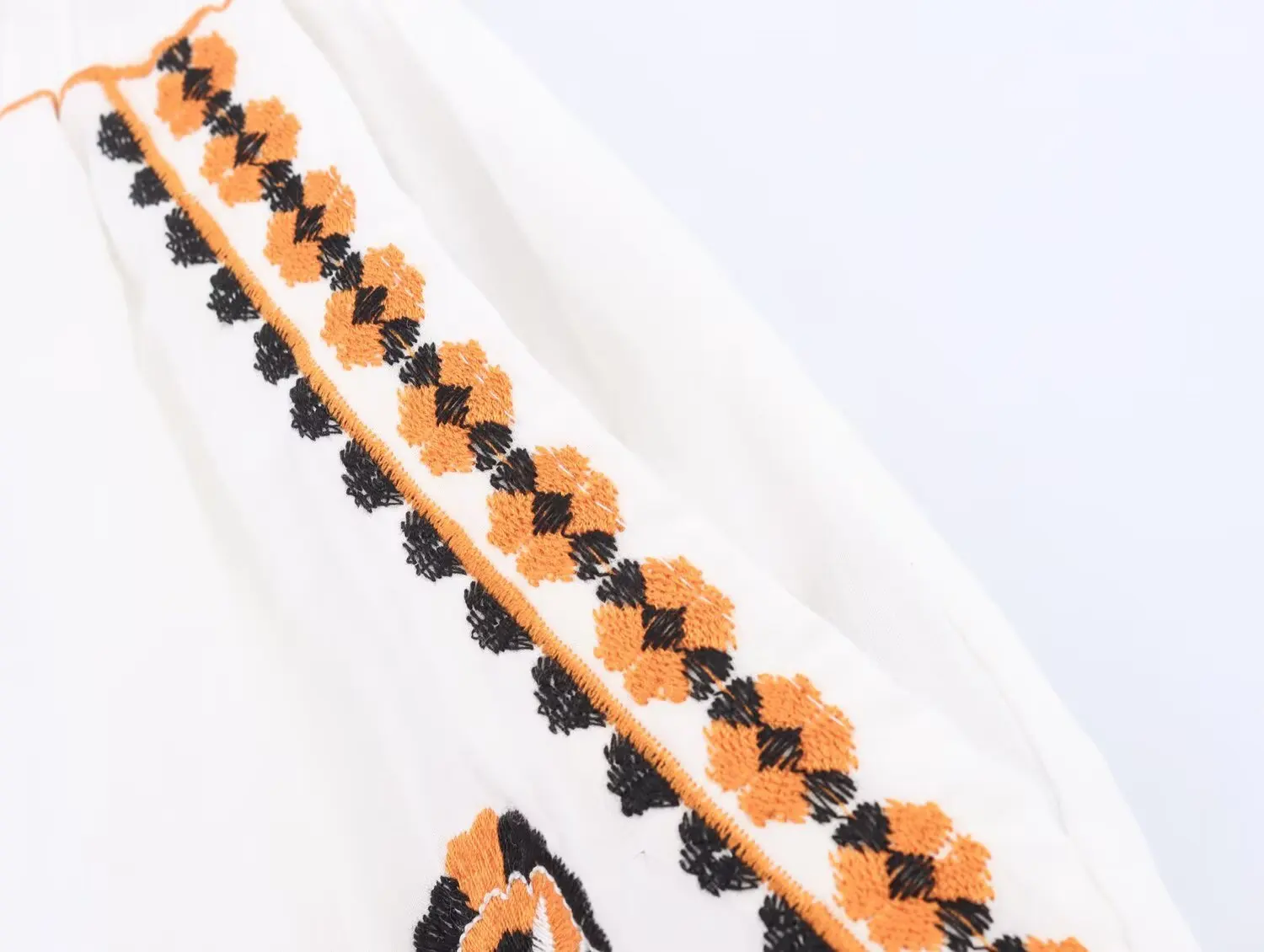 2025 stagione autunnale nuove donne abbigliamento dolce sciolto a vita alta A-line in pizzo impiombato ​ ​ pantaloncini ricamati