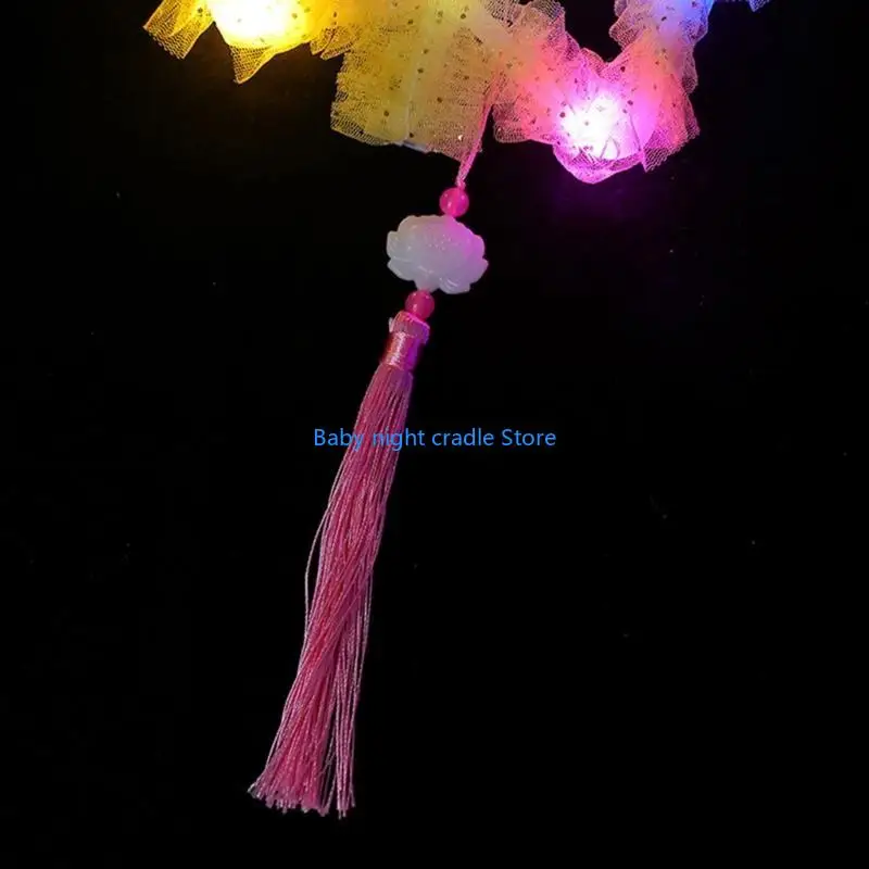 

J2FF Handheld Dragon Lamp Light Up Lamp Toy Children Party Props Chinese Spring Festival Accessories Goodie Bag Stuffings