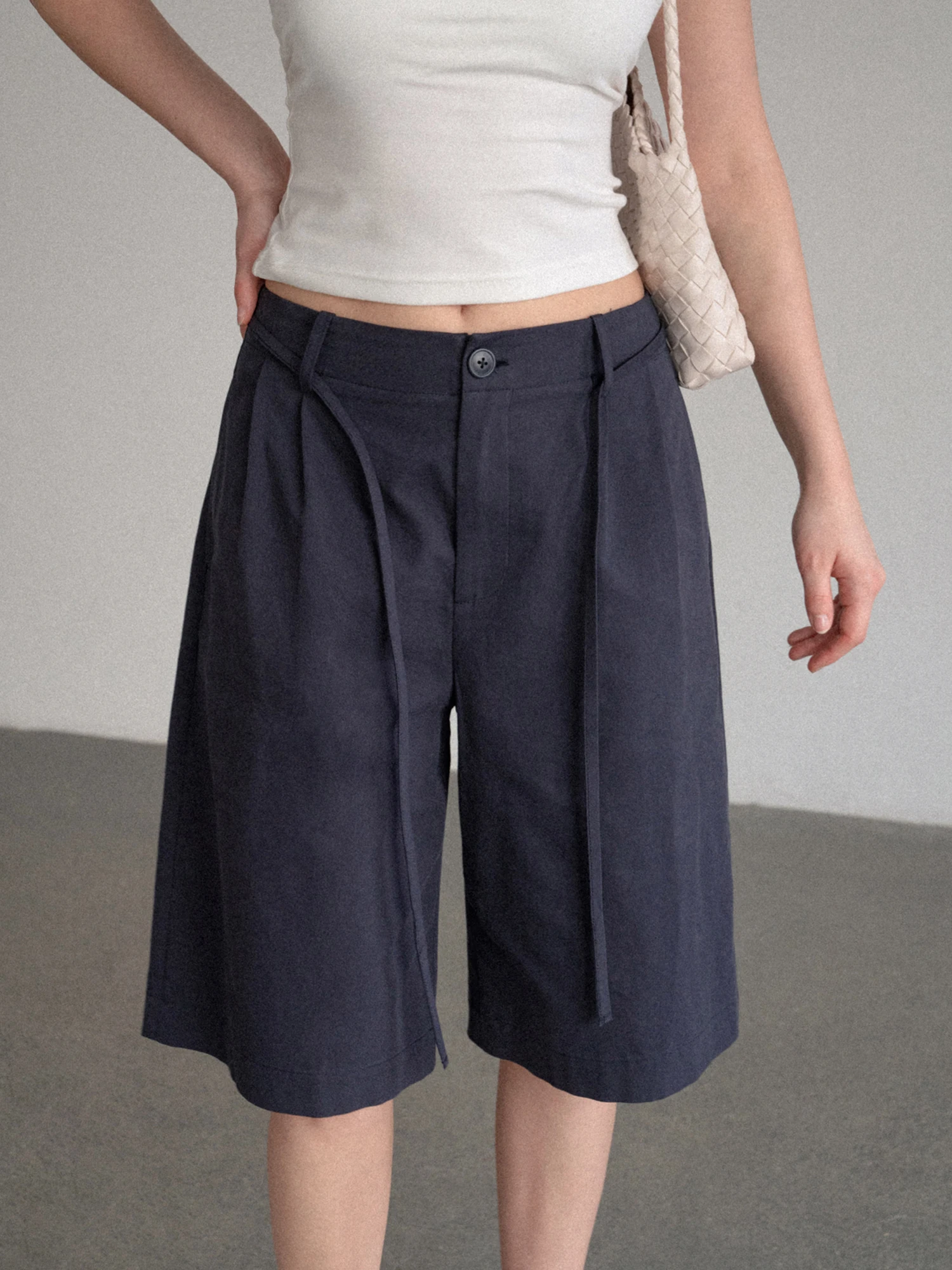 Eggka High Waist Wide Leg Casual Pants Women Summer Loose Slimming Commuter Mid-Length Trousers Simple Style Belted Straight Cut