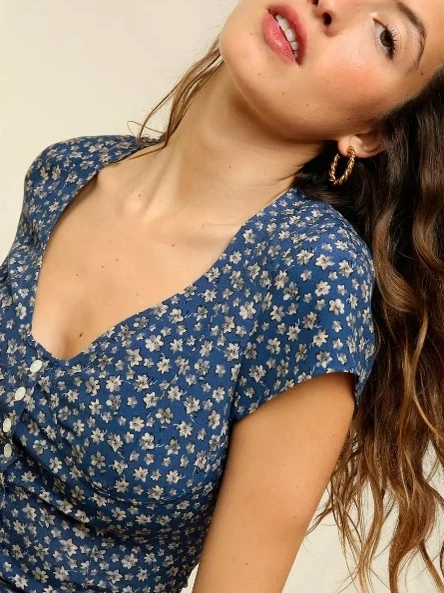 

Autumn RO Silk Print V-Ne ort Sve Женская irt Малый размер Людина для поездок на работу Sle Удобная для кожи дышащая тонкая ткань