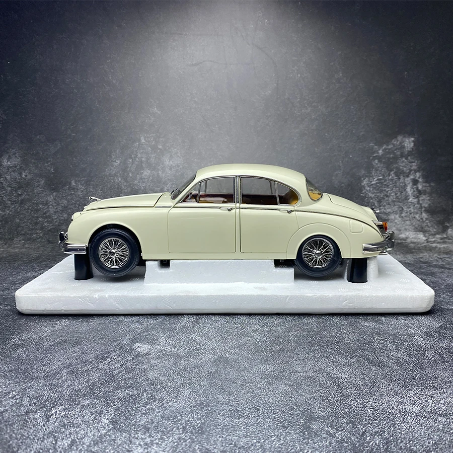 MODEL ICONS 1 18 Jaguar MARK 2 Alloy car model Classic car Static display Holiday gift Classic old car collection