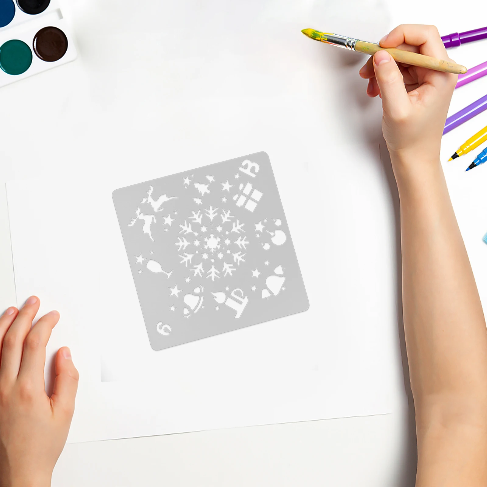 

1 set Lovely Christmas Stencil Templates Reusable Art Painting Spray Graffiti Stencils for DIY Wall Sign Decor Crafts