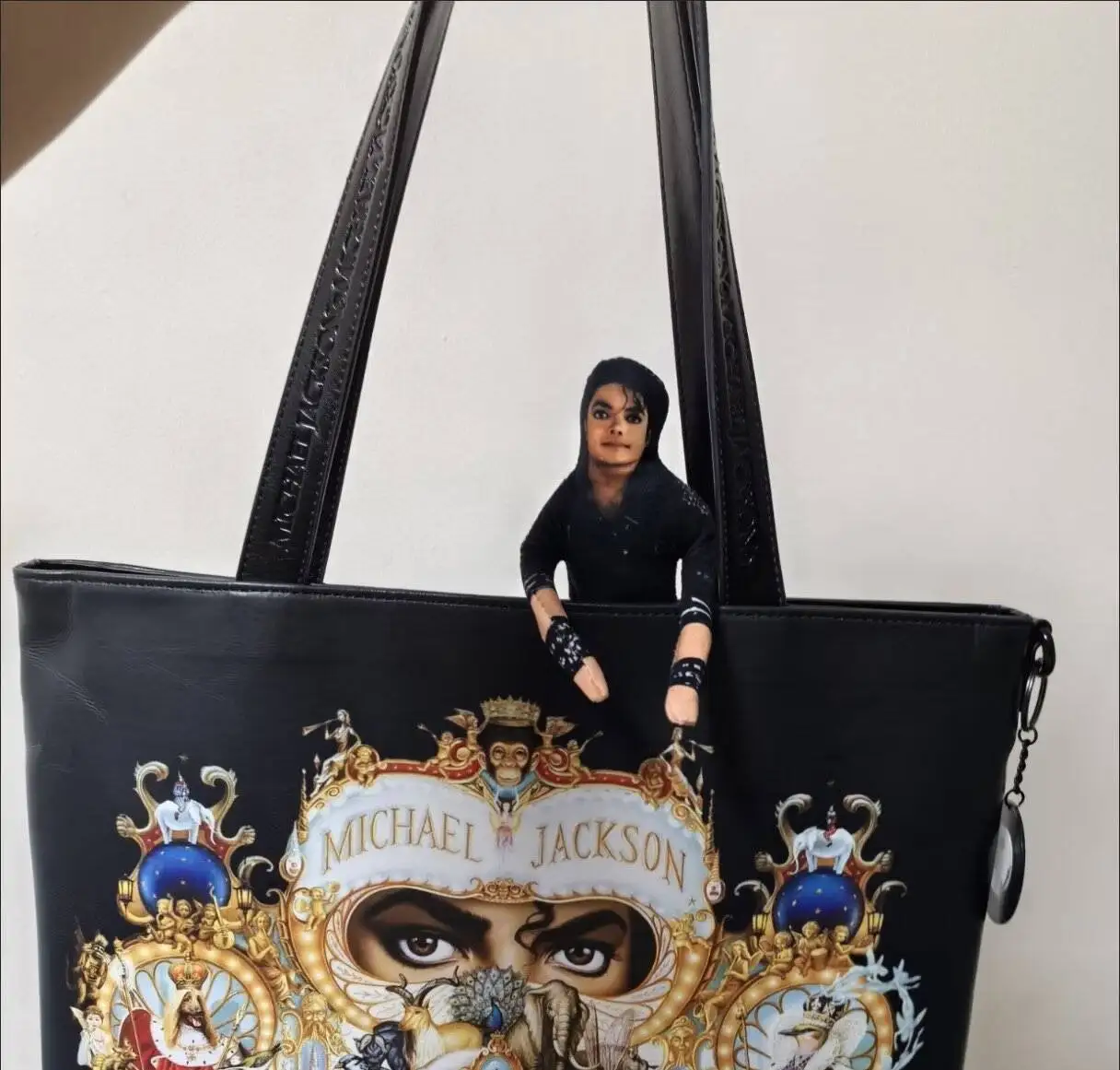 Michael Jackson Biegbare Plüschpuppe mit integriertem Eisendrahtrahmen, bewegliche abstrakte Rat-Jerky-Figur, Fan-Support-Spielzeug, Deko-Geschenk – Detail 2