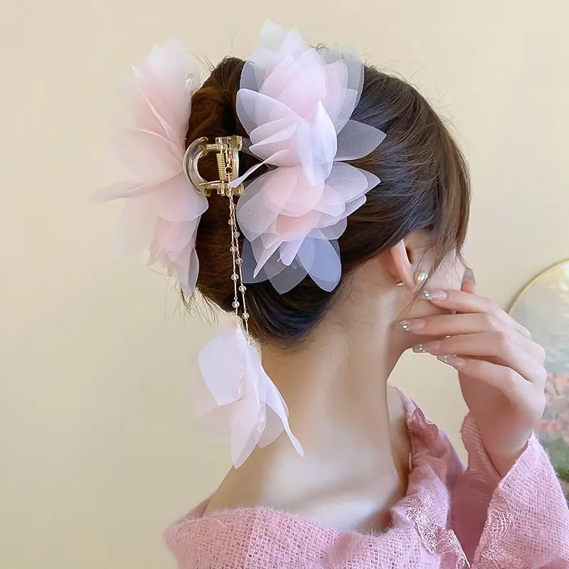 

Exquisite Black Flower Hair Clip for Women Lady 2025 New Headwear Hair Claw Female Classical Tassels Hairpins Hair Accessories