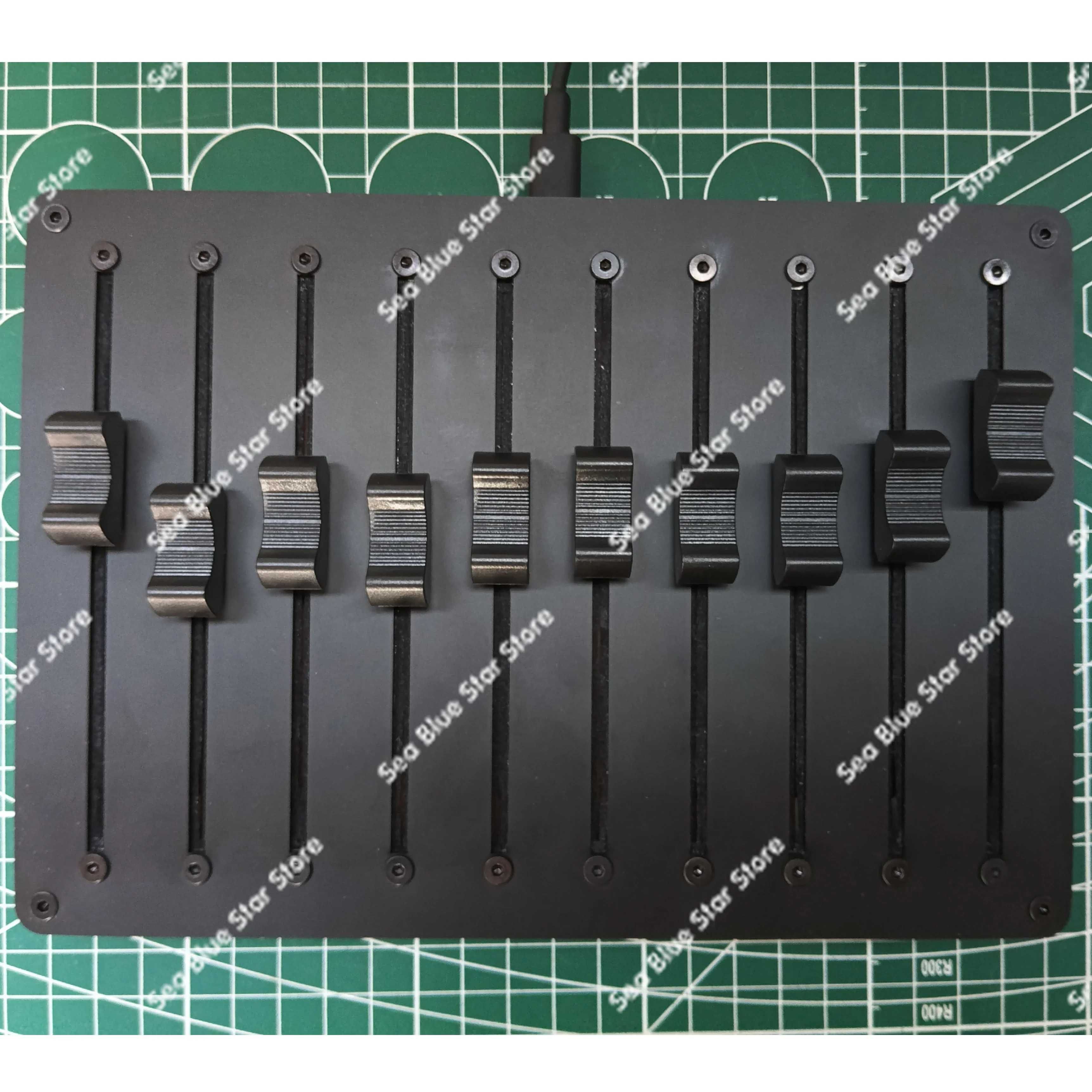 

10-Way Fader Fader Customizable CC Information USB Interface MIDI Controller for Music Host Software