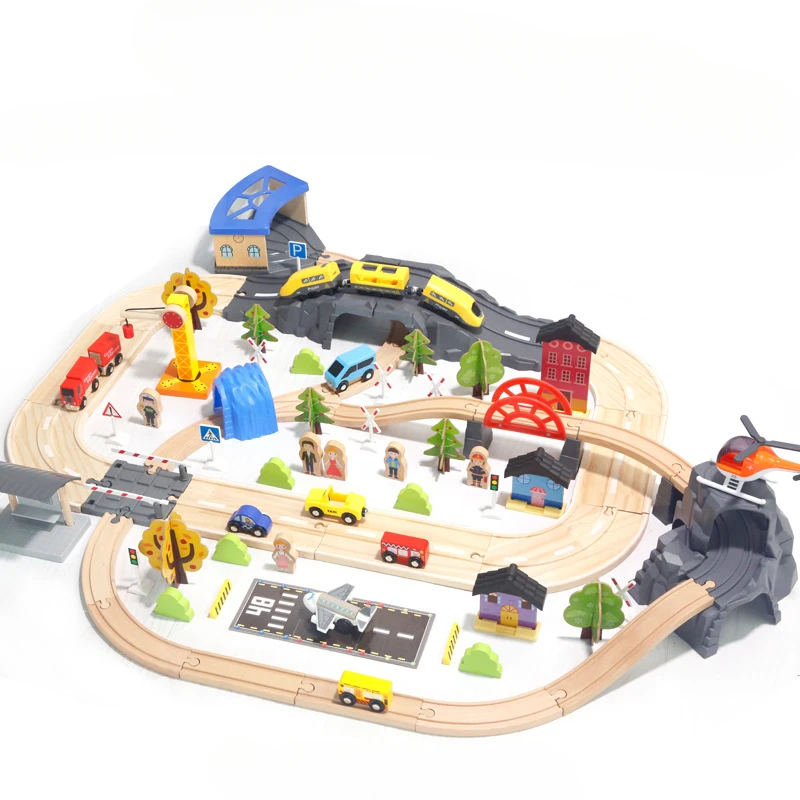 子供のおもちゃのパズル 128 個高級レール列車ビルディングブロックコンストラクターミニチュアアクセサリーモンテッソーリ木のおもちゃボードゲーム