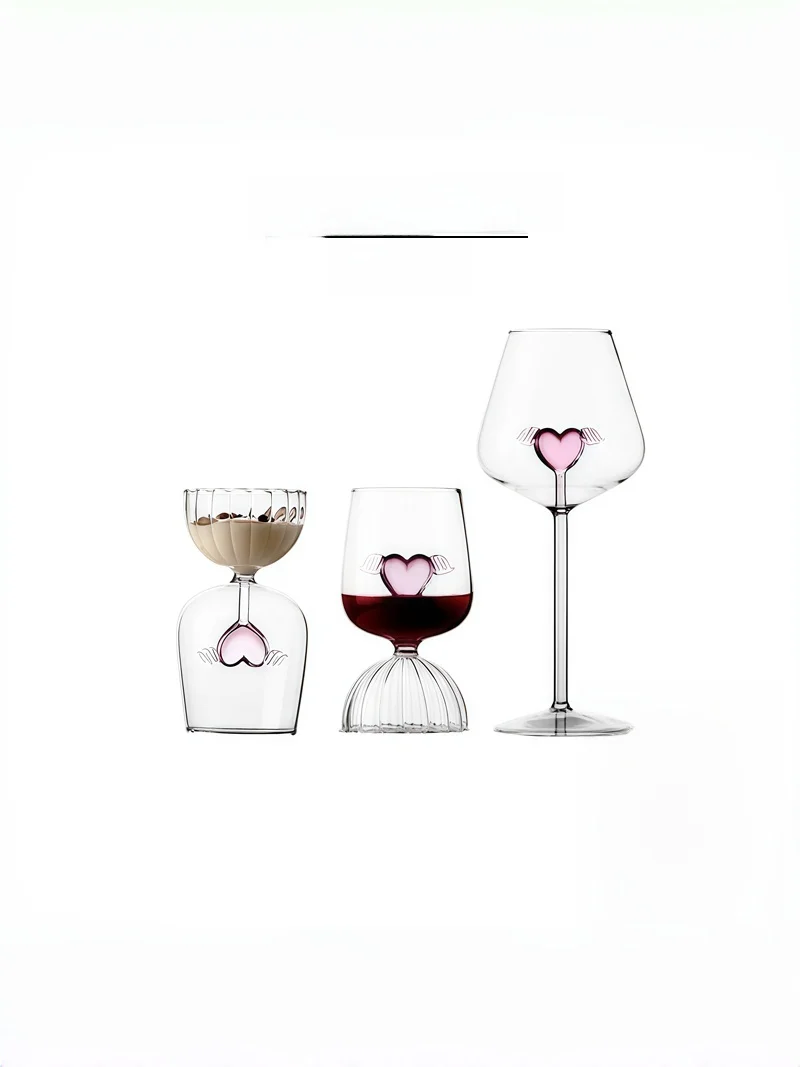 Limited Edition Red Wine Glass Pink Heart High Footed Cocktail Glass Nordic Style Clear Glass Wine Cup for Dining And Enterta...