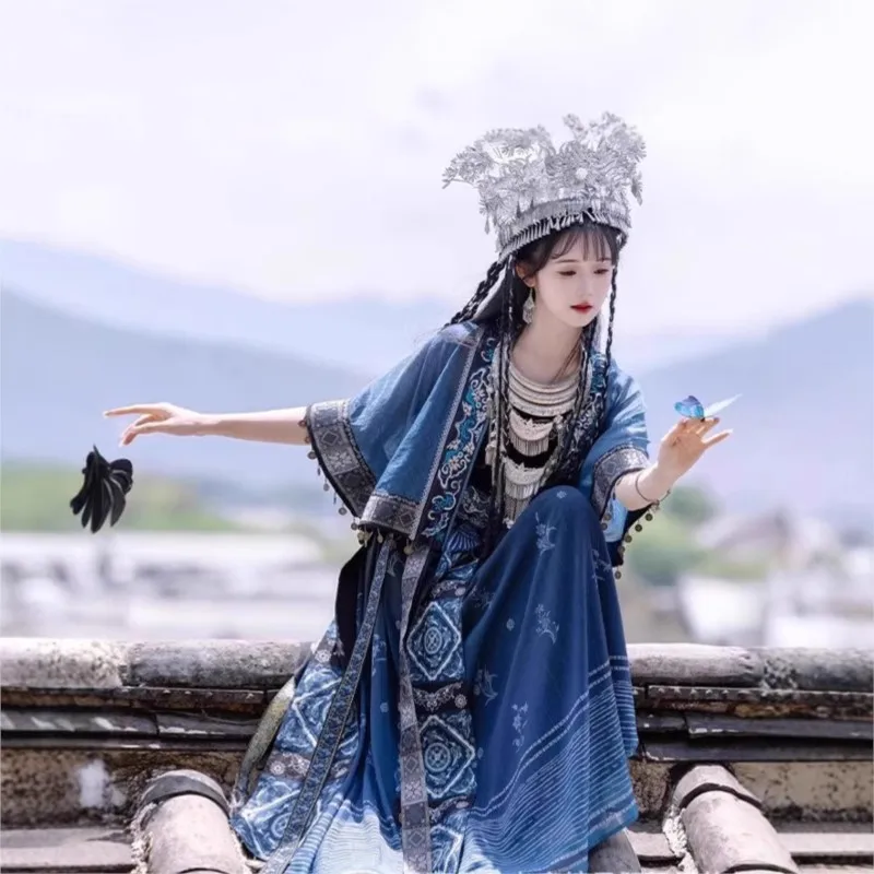 Ancient-style ethnic costumes national robes curved skirts foreign-style suits and heavy-duty double-breasted