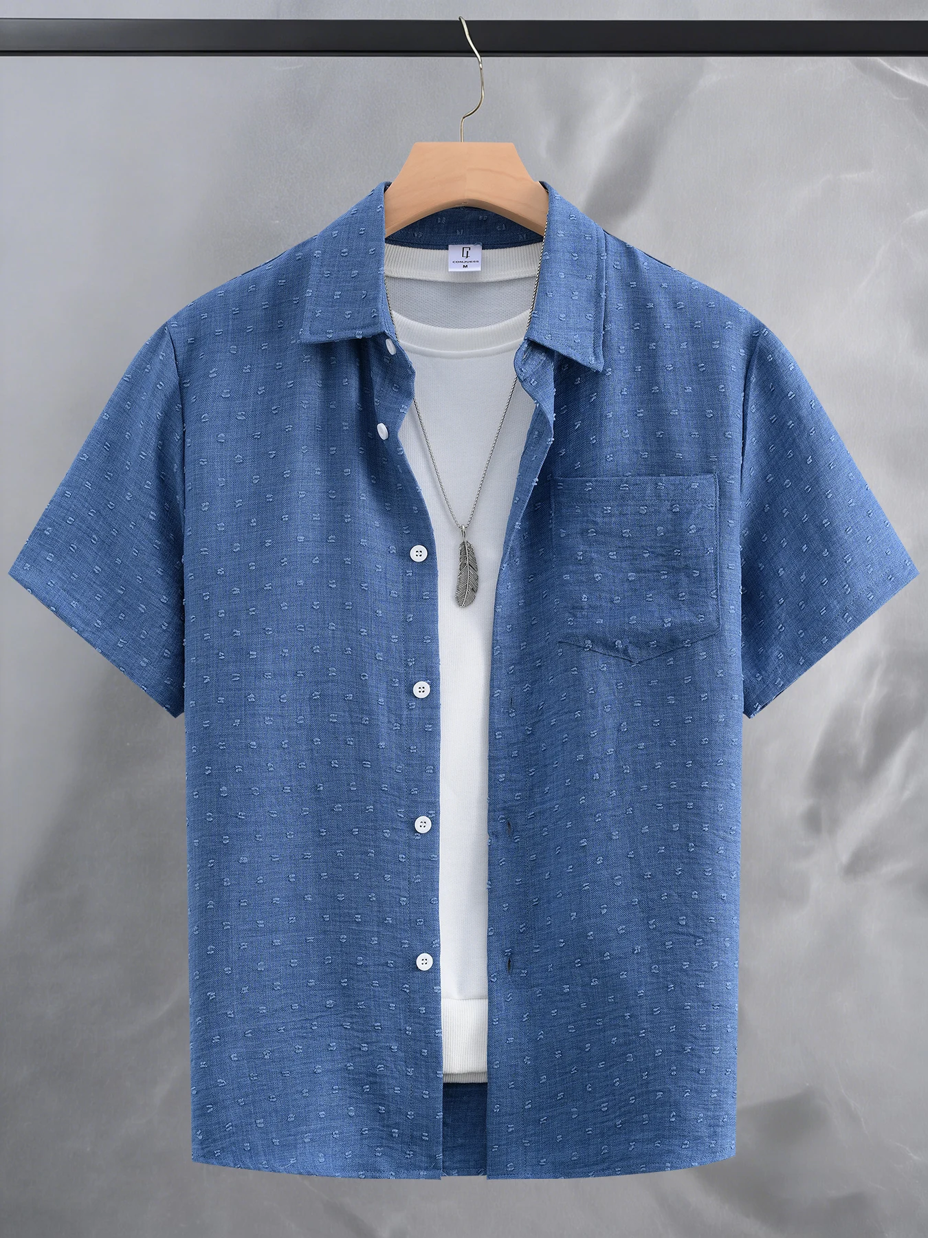 Men's Dotted Jacquard Texture Short-Sleeve Casual Shirt, Lightweight Loose-Fitting Shirt with a Turn-Down Collar, Everyday Casual Men's Versatile Textured Short-Sleeve Top