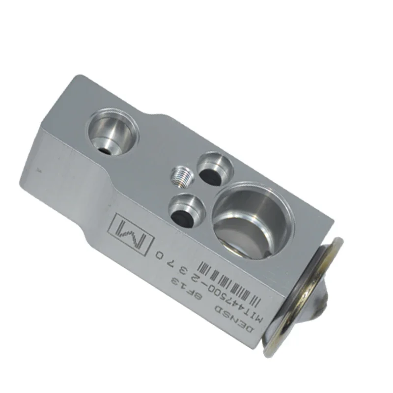

LR036378 LR072087 for Discovery Sport 15-18 Range a Rover L405 L494 A/C Expansion Valve