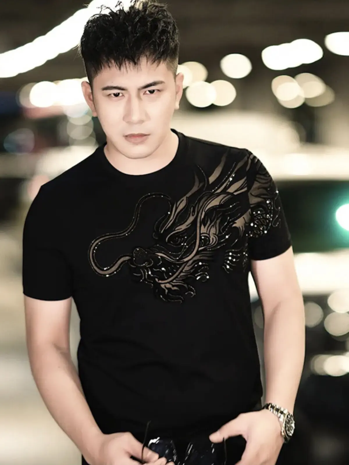 Summer Men Shiny Rhinestone Dragon Print Round Neck Black Slim Fit Breathable Short Sleeve T-shirt for Daily Wear