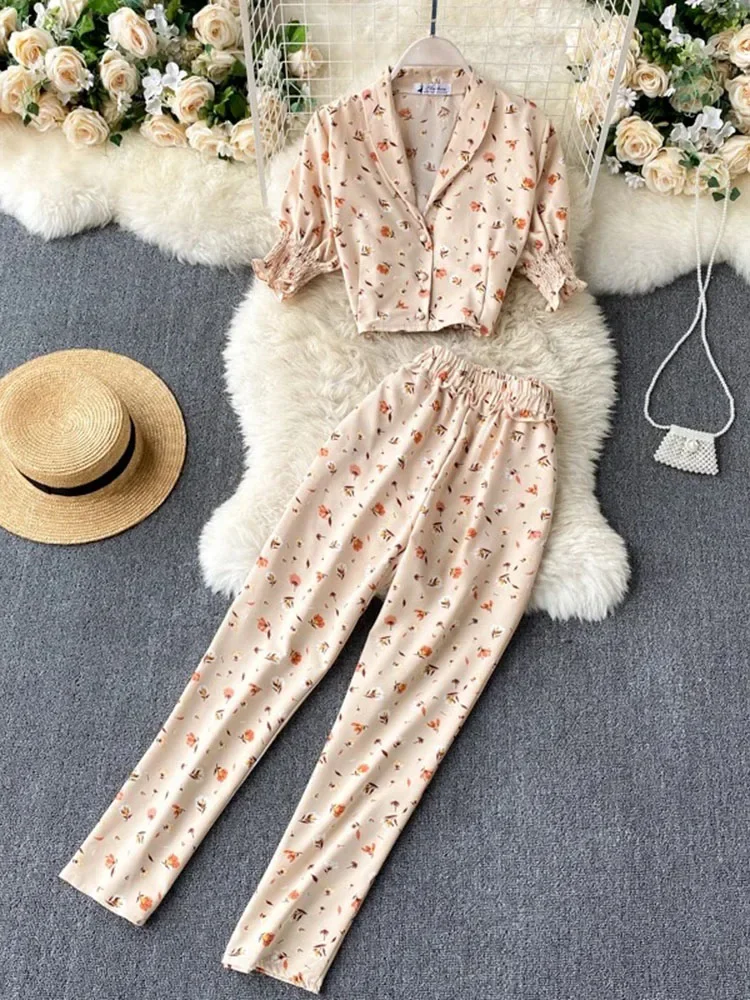

Floral Two-piece Suit 2020 New Ladies Lapel Short Puff Sleeve Top All-match High-waist Carrot Pants UK649