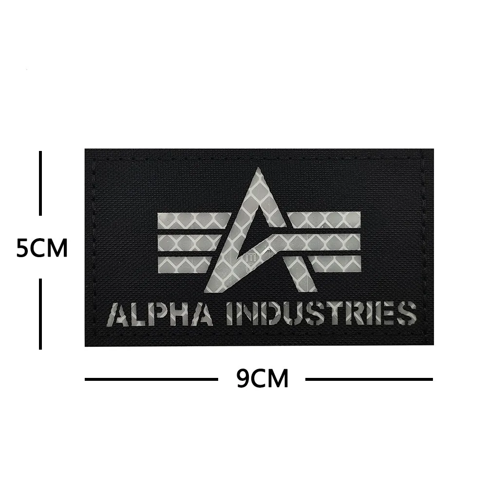 1 Stück reflektierendes Alpha-Abzeichen-Armband ALPHA leuchtendes Klett-Armband-Rucksack-Patch