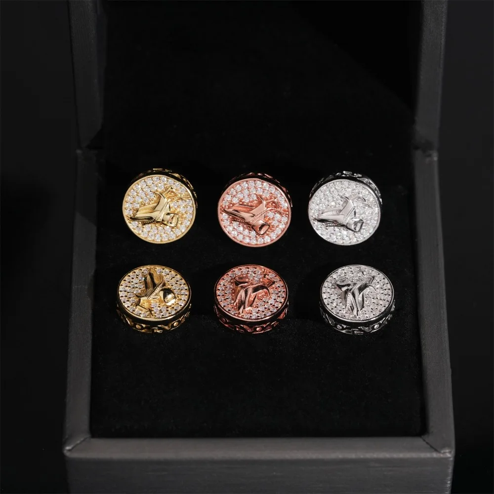 Iced Out D Color Moissanite Hand Stud Earrings Screwback Hiphop Rock 925 Sterling Silver Diamond Earrings Pass Tester with Gra