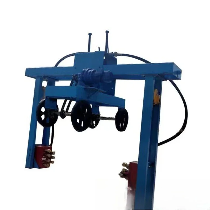 Frame type automatic walking chisel hollow plate beam chisel plate beam self-propelled pneumatic chisel