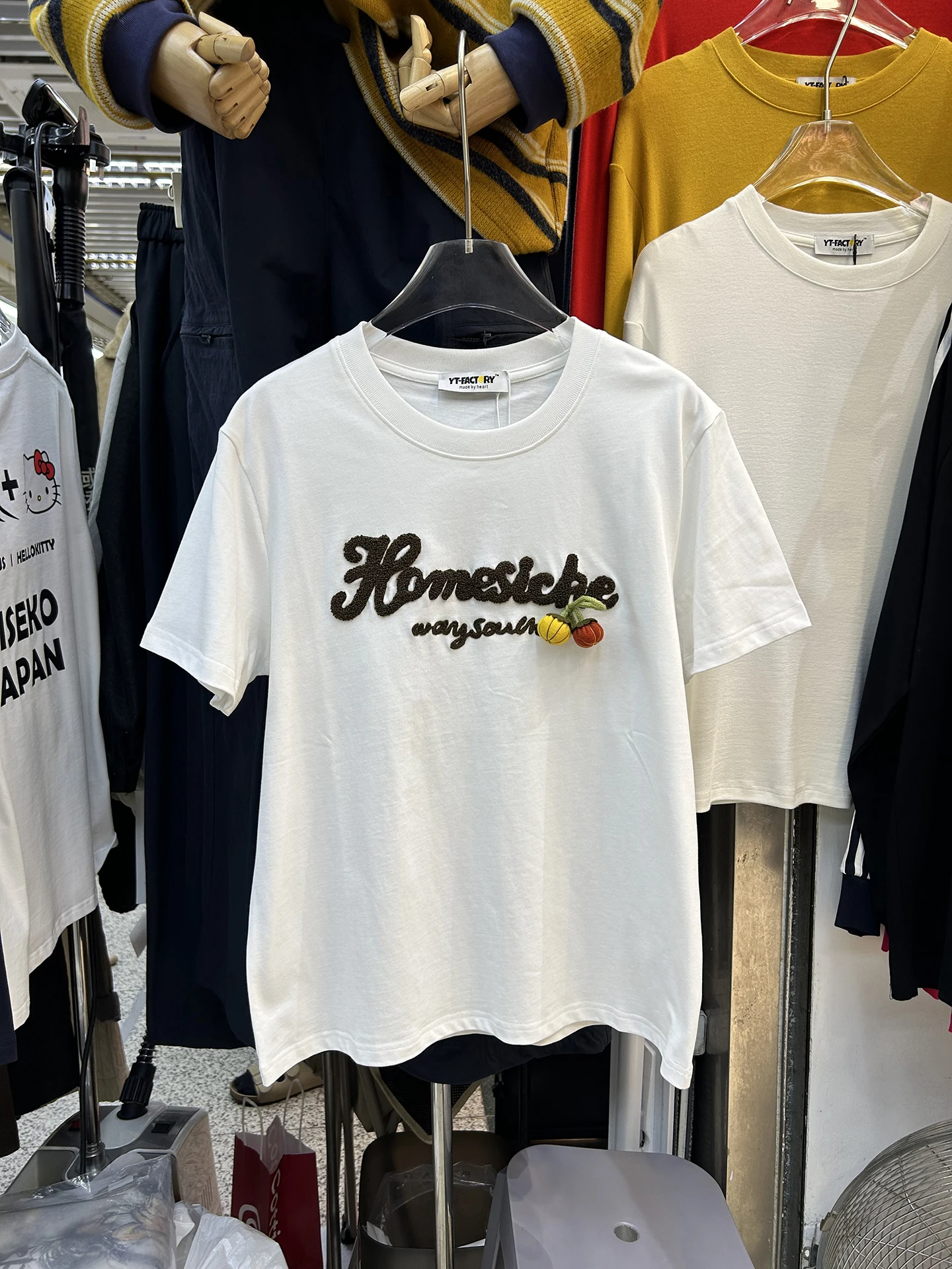 

Женский пуловер с вышивкой и сложной отделкой, с коротким рукавом и круглым вырезом, модный универсальный базовый топ для весны и осени