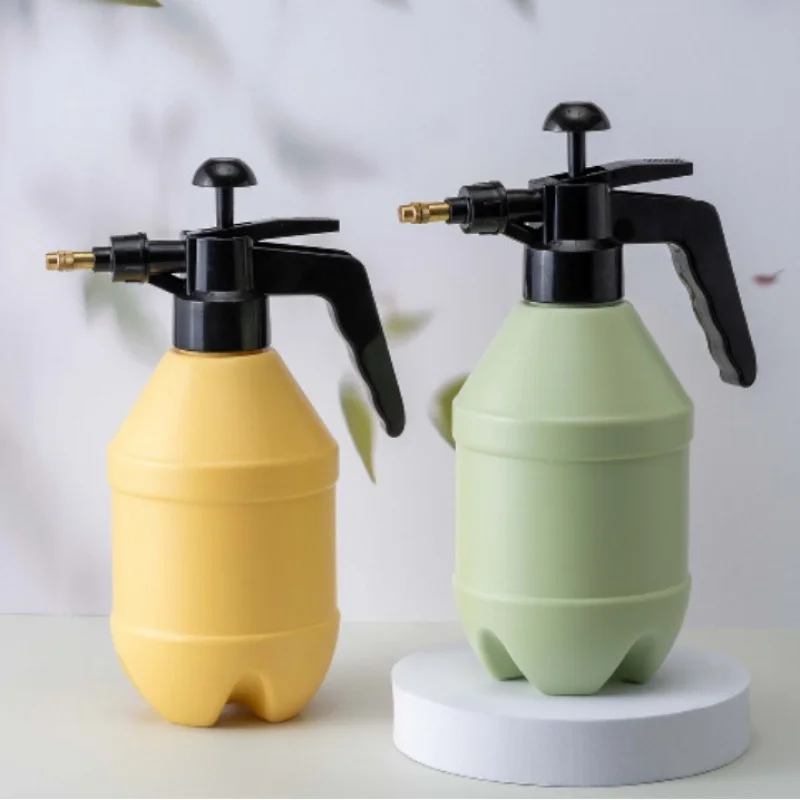 

Pressure Disinfection Watering Can for Home Gardening Plants, 1.5L Pressure Sprayer Bottle