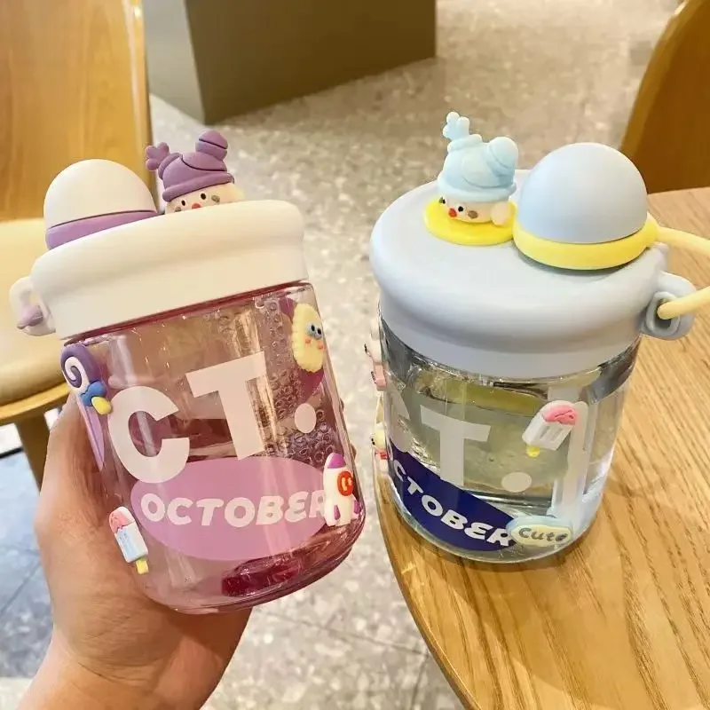 كوب ماء 500 مل للفتيات زجاجة بلاستيكية ذات سعة كبيرة نموذج صيفي جديد مع مصفاة شاي كوب بقشة للشرب المزدوج
