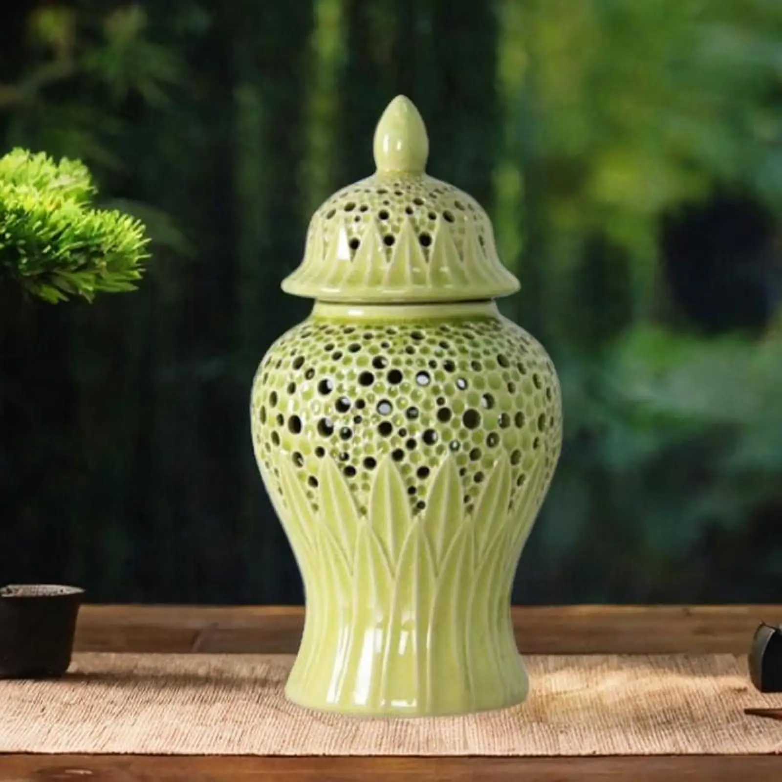 Ceramic Ginger Jar Floral Accessory Artwork Home Furnishing Table Centerpiece for Countertop Dining Room Wedding Office Cabinet