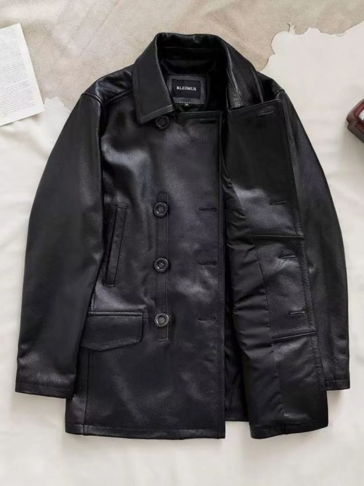 

Fall 2024 Men's Slim Fit Double Breasted Collared Coat Sli Versatile Comfortable Retro Cool Mid-Length Leather Jaet