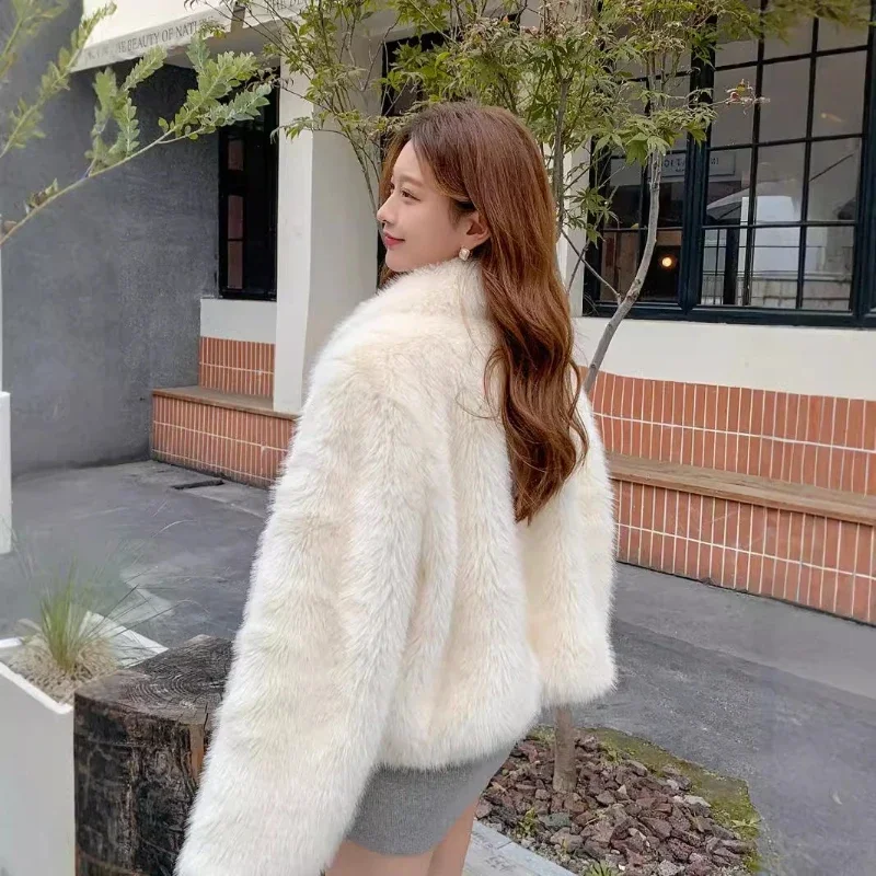 الخريف والشتاء النسخة الكورية البيج الثعلب الشعر توكا تقليد الفراء شعبية موضة رقيق معطف المرأة رقيق الملابس