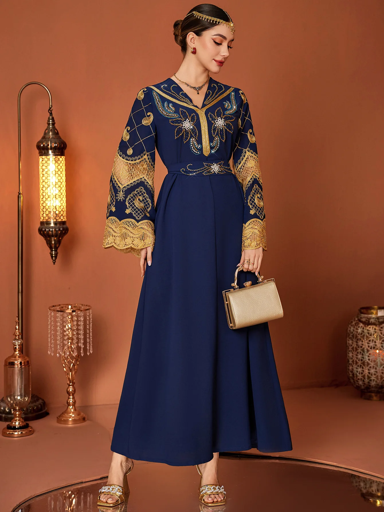 

Eid Muslim Dress Women Abaya Embroidery Diamond V Neck Long Dresses Vestidos Largos Party Caftan Jalabiya Ramadan Long Robe 2025