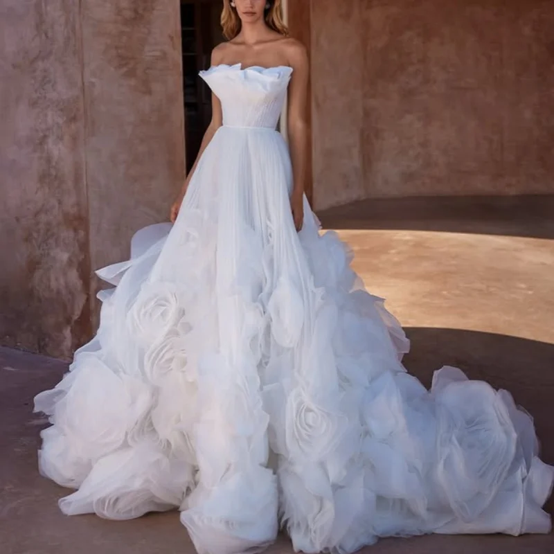 

White Wedding Dresses off-shoulder The corset decal Lace 3D flower decal skirt Bridal Gowns multi-layer Made ﻿Customize