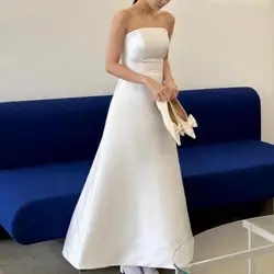 2024 Nuovo abito da sposa in raso Sexy senza spalline Backless Abiti da sposa semplici Elegante lungo A Line Sukienka Na Wesele personalizzato