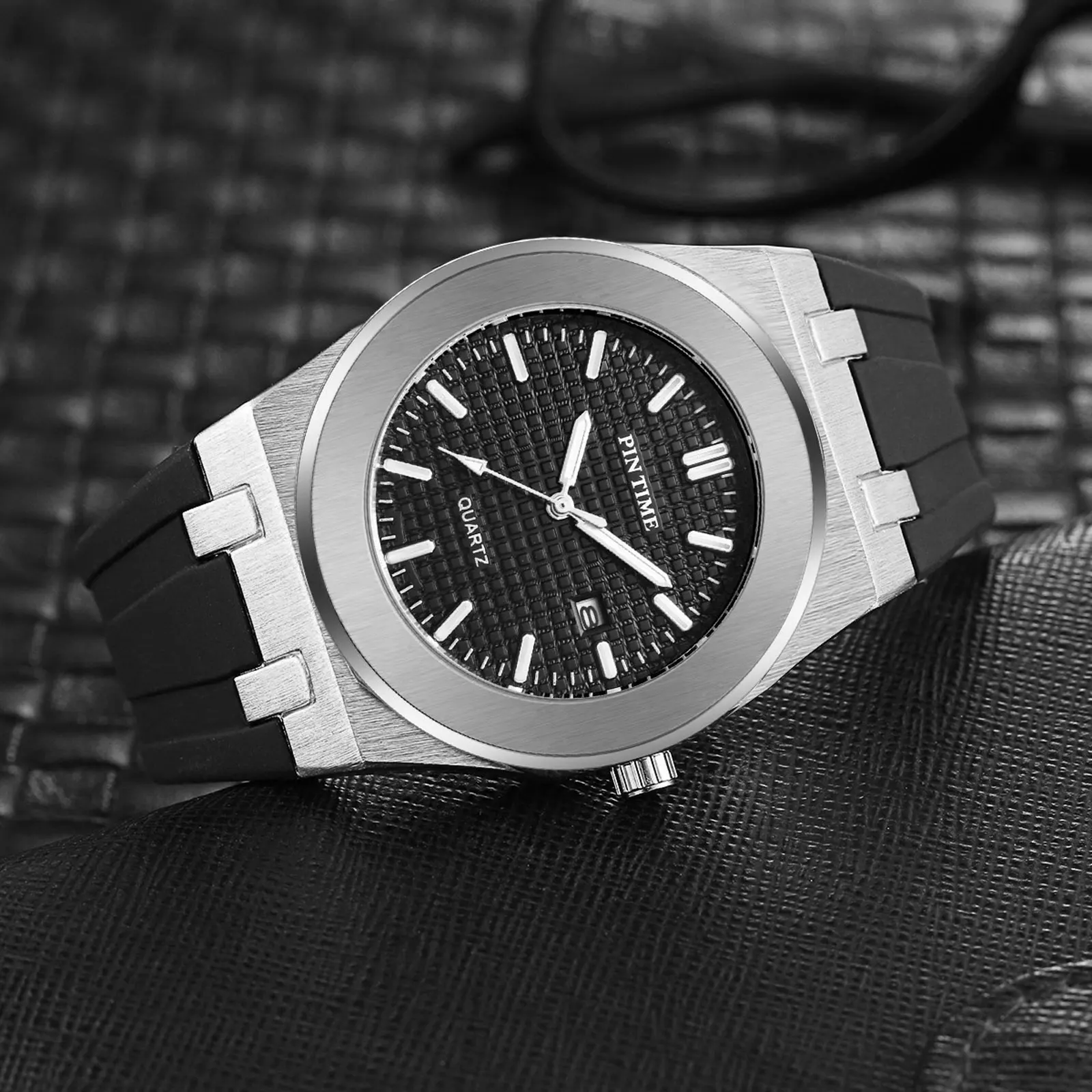 Men Fashion Watch Rose Stainless Steel Quartz Wristwatch for Men Waterproof Casual Watches Rubber Strap Luminous Hand Auto Date