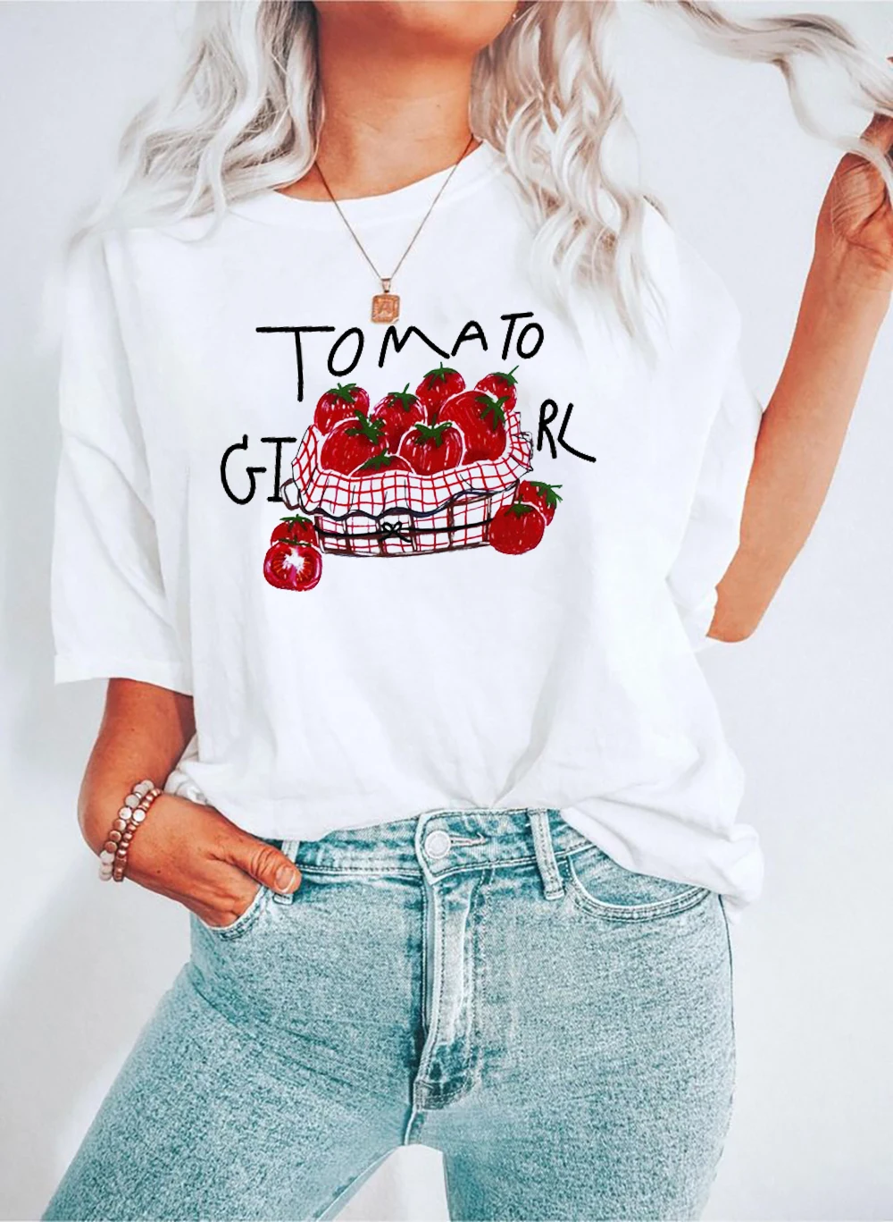 

Tomato Girl Fruit Graphic Women T-Shirt Harajuku Styles Aesthetic Oversize Summer Top Short Sleeves Women Clothing Wholesale