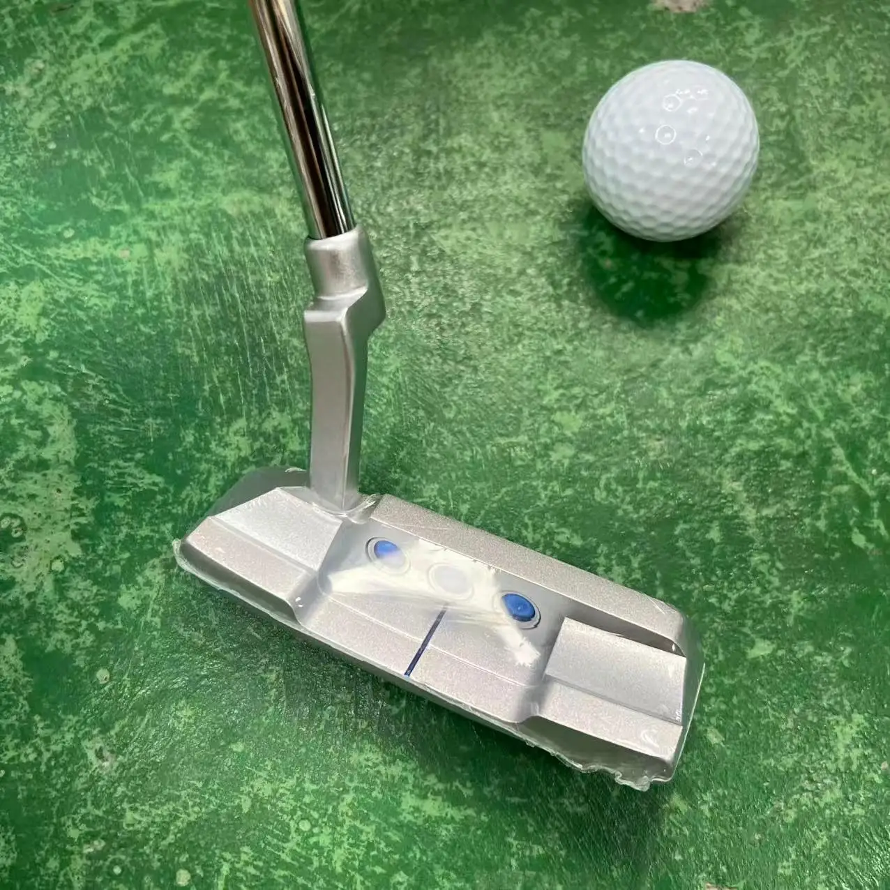 Putter de golf à haute pardon |   Conception de stabilité maximale pour les putts plus droits, tous niveaux de compétences