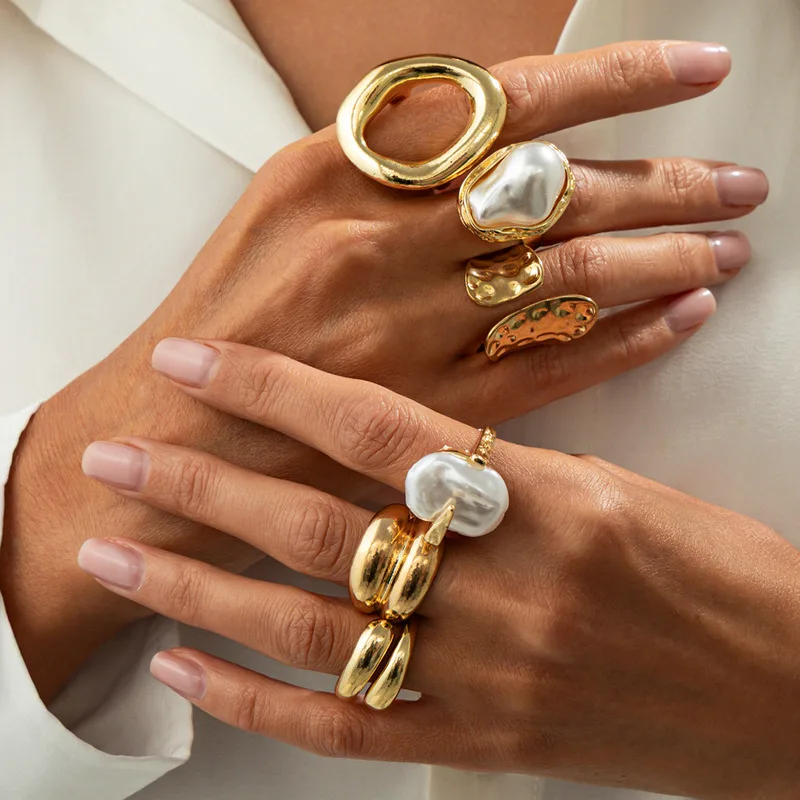 Neova Elegant Baroque Simulated Pearl Ring Set Hip Hop Metal Hollow Polished Stackable Band Women Vintage Chic Layered Jewelry