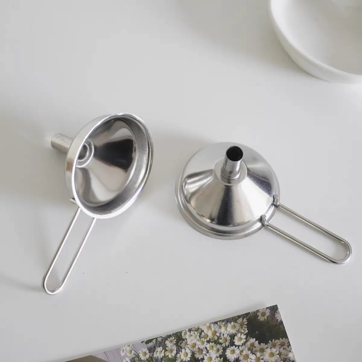 Mini Stainless Steel Funnel Small Diameter Wine Funnel Liquid Dispenser Household Kitchen Oiler 2Pcs
