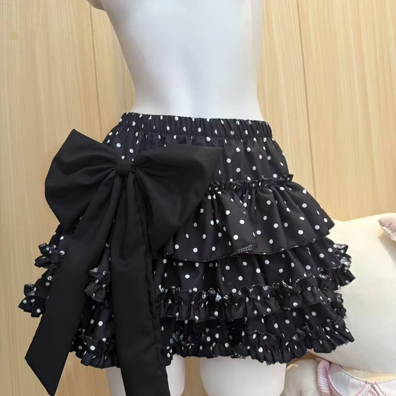 

Subculture Gothic Lolita Lace Mini Skirt Ruffle High Waist A-line Design 2026 New Japanese Harajuku Elegant Girl Skirt