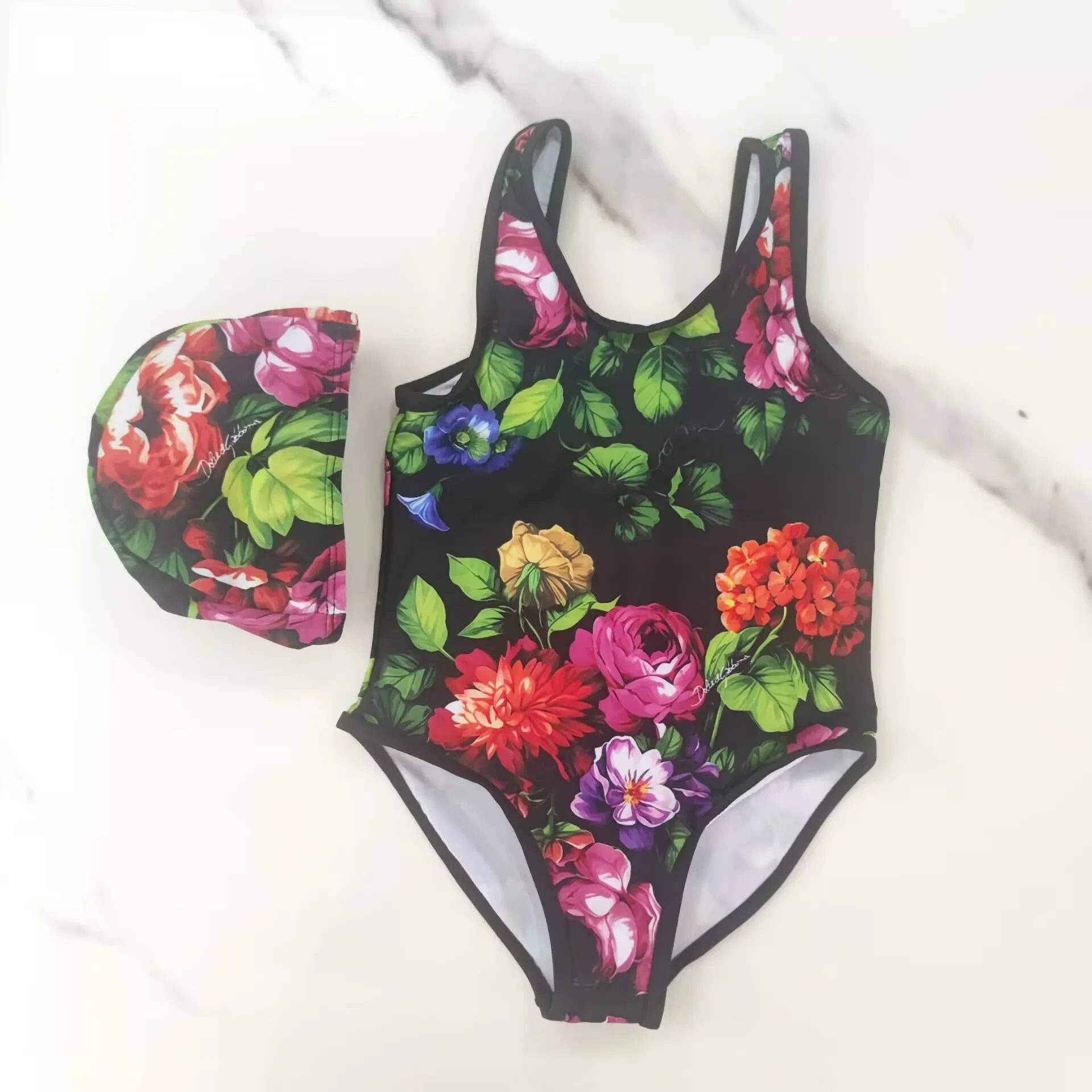 

2025 Girls' Swimsuit Summer red flower bodysuit Special Offer Children's Swimsuit Wholesale