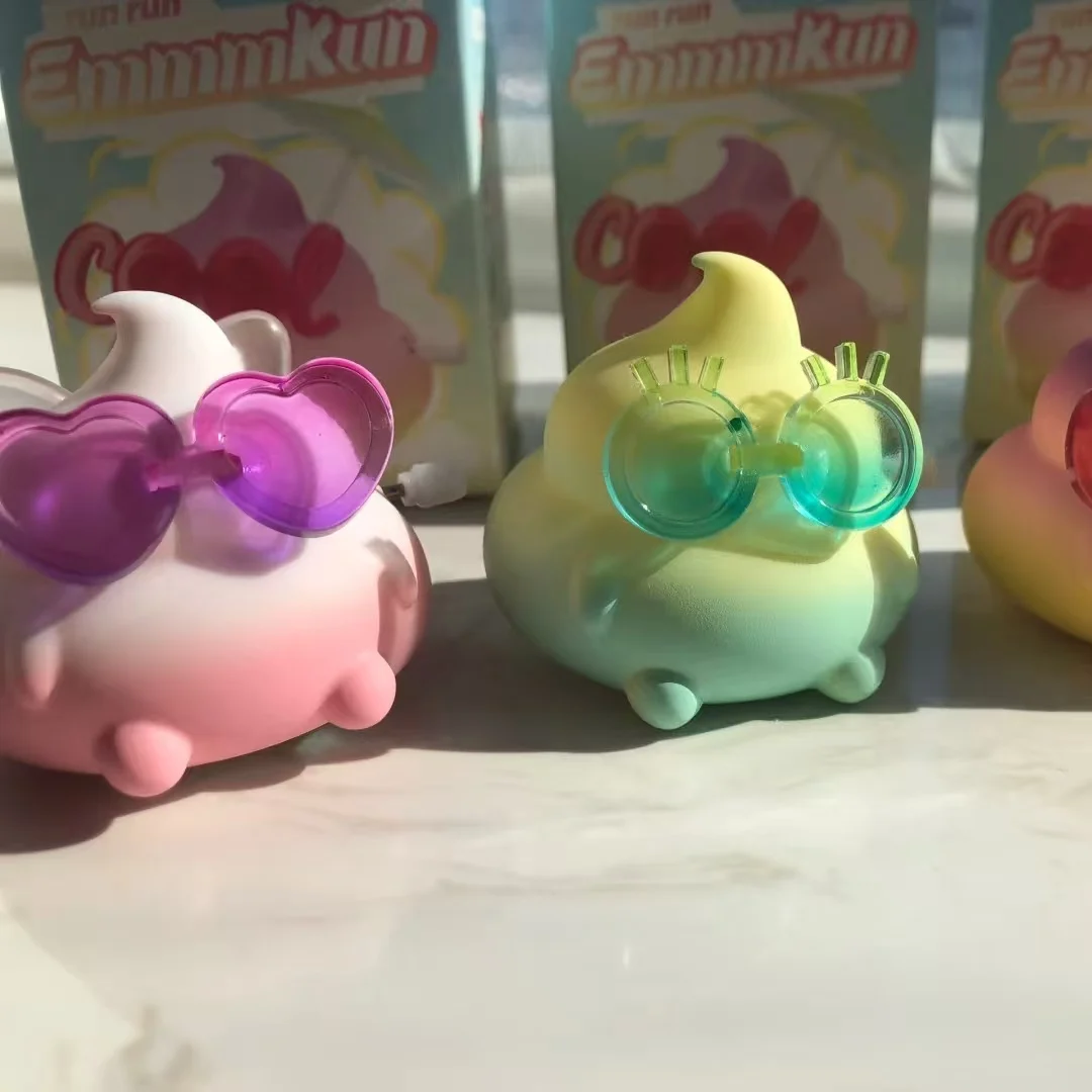 Para Fans y Coleccionistas: Figura Móvil de Choco Teddy Emmmkun en Caja Sorpresa, con Forma de Popó, para Aliviar el Estrés, Adorno de Escritorio Adorable