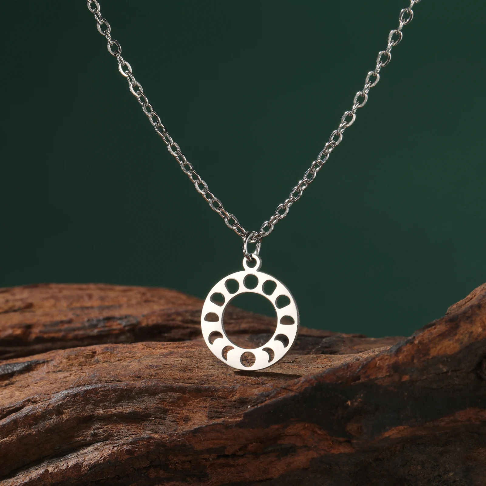 قلادة من الفولاذ المقاوم للصدأ للنساء ، خاتم مجوف ، قلادة الشمس والقمر ، هدية مجوهرات بسيطة ، هدية زفاف ، أزياء Skyrim ، جديدة #1