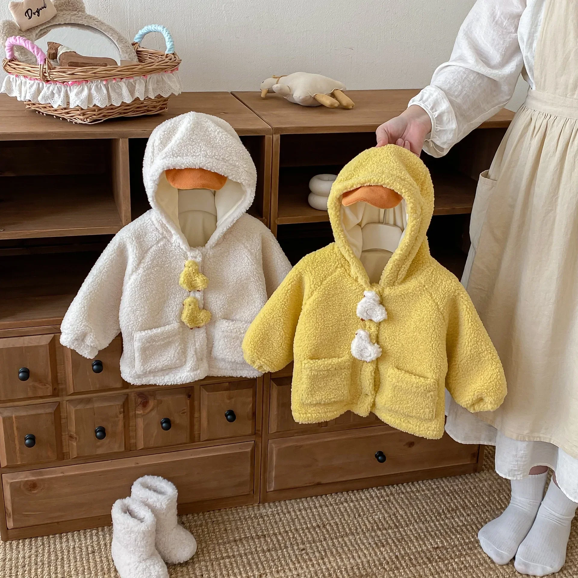 

Однобортное плюшевое пальто с капюшоном, тематическая куртка с милой уткой, зимняя детская теплая верхняя одежда унисекс для мальчиков и девочек