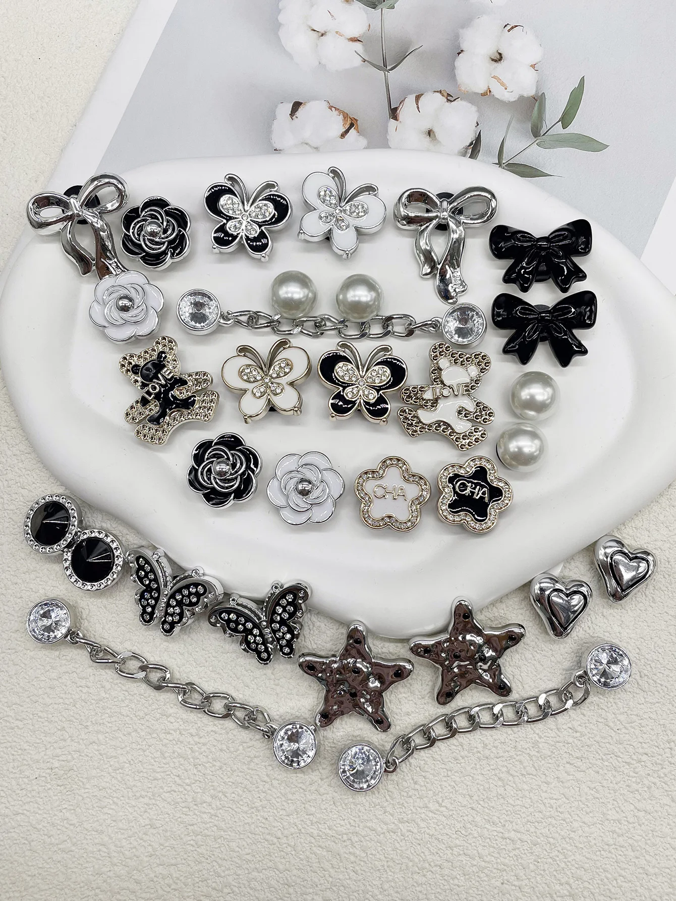 

11/12PCS Flower Chain Handbag Shoe Charms Bear Butterfly Shoes Decorations Heart Shoe Accessories DIY Bowknot Star Shoe Clips
