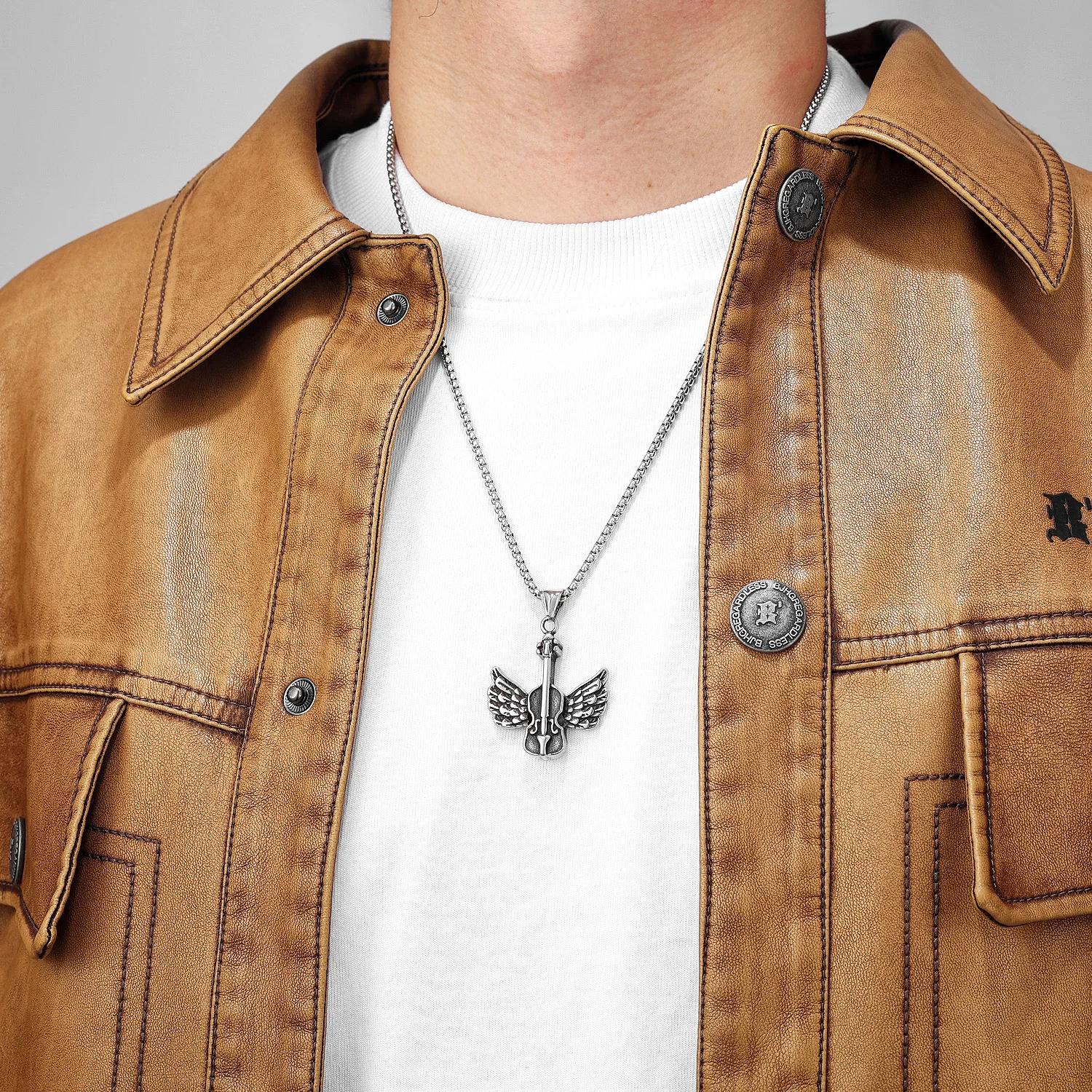 الملاك الجناح الكمان الفولاذ المقاوم للصدأ الرجال القلائد سلسلة بدلاية فاسق للنساء موضة جديدة في المجوهرات هدايا بالجملة دروب شيبينغ