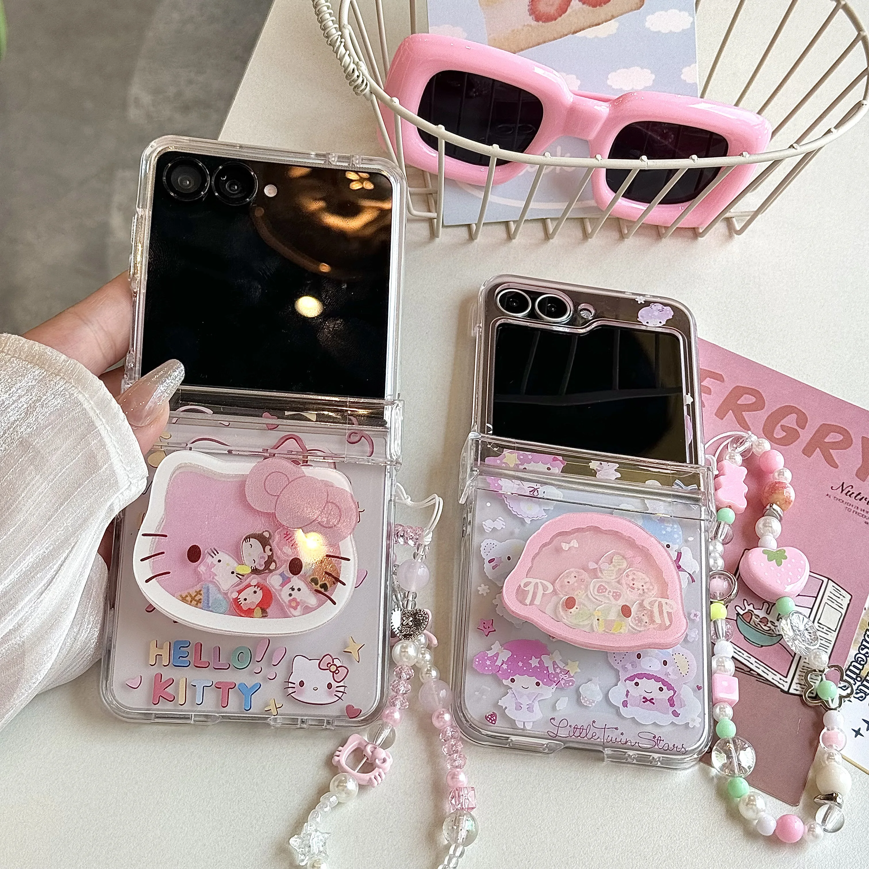 

Милый мультяшный чехол Sanrio Hello Kitty для телефона Samsung Galaxy Z Flip 7 6 5 4 3, чехол-подставка, мягкий чехол из ТПУ со шнурком