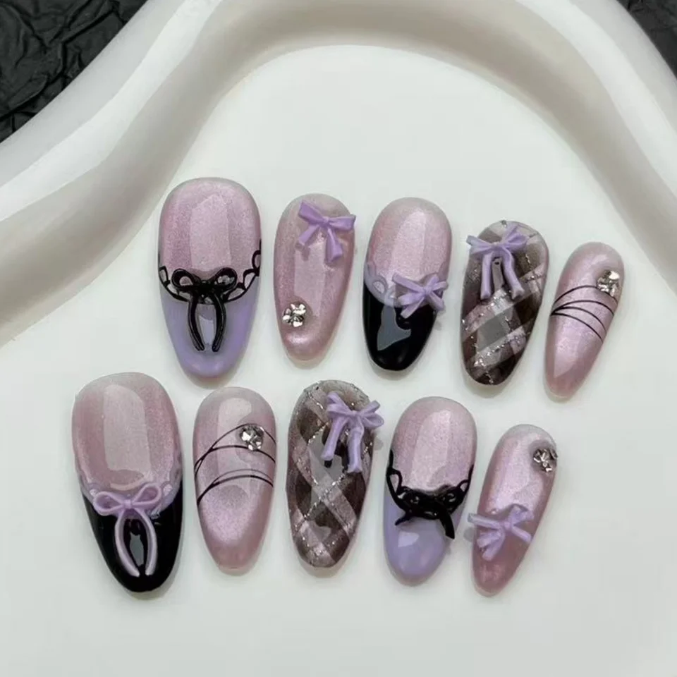 10 Piezas Uñas Postizas Hechas a Mano Ojo de Gato Púrpura con Brillo, Ovaladas Medianas, con Moño y Pedrería