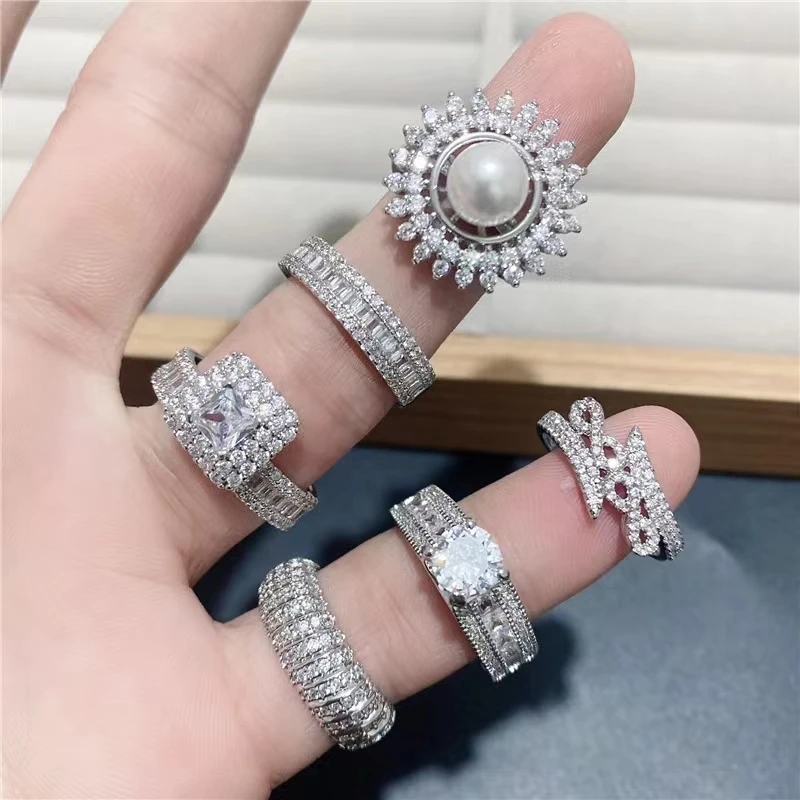 Wholesale 20/50Pcs/Lot Inlaid Zircon Copper Alloy Women\'s Ring Korean luxurious Mixed Styles Finger Accessories Jewelry Gifts