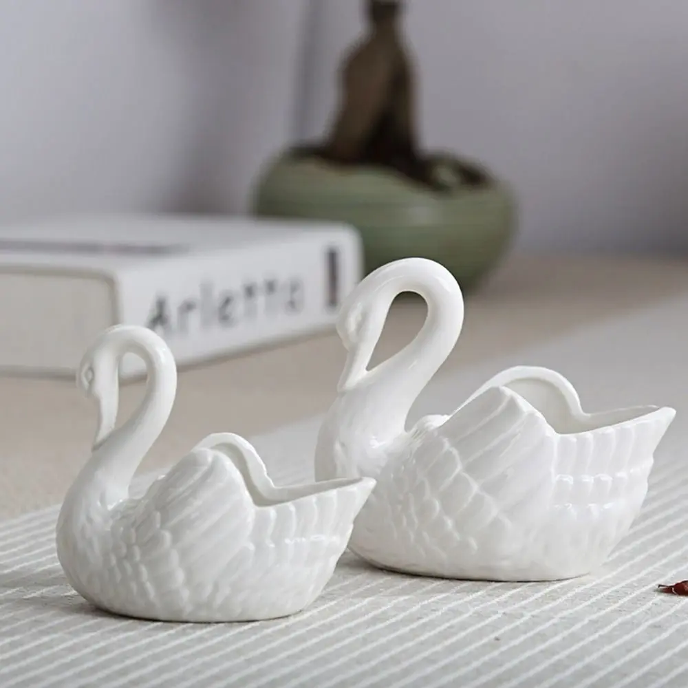 1Pcs Miniature Swan Beautiful Multi-function Creative Photography Prop Candlestick Flower Pot Storage Box