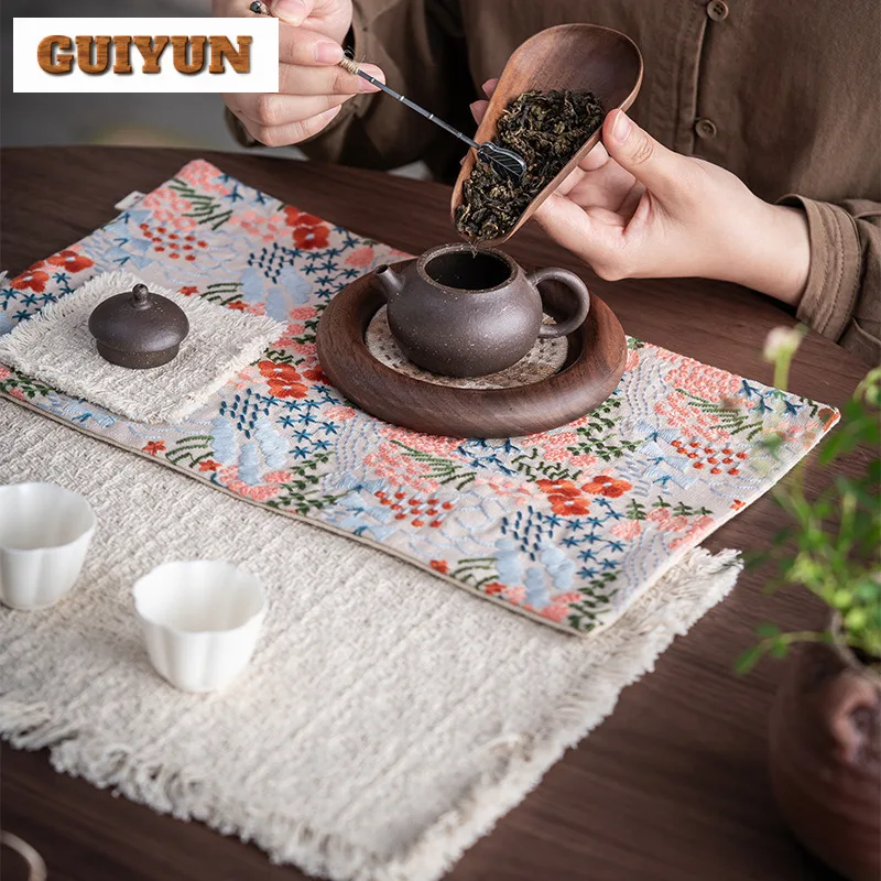 Handmade Embroidered Flower Fields And Leaves Tea Table Mats Elegant Drink Coaster Dinner Table Cloth Mat Tea Ceremony Ornaments