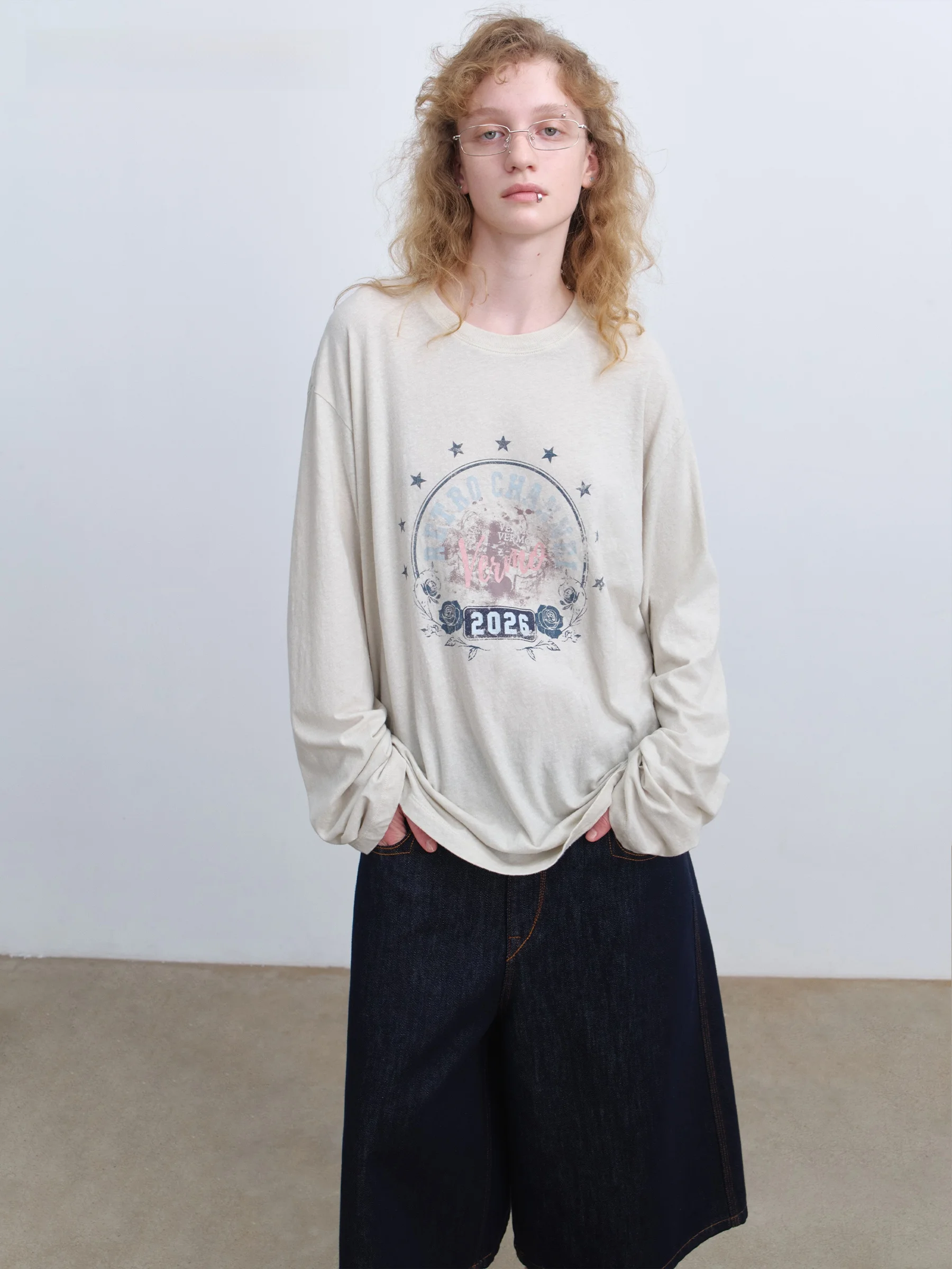 VERMO Comfortable Ripped Retro Letter Rose Print Lightweight Cotton Casual Long Sleeve T-Shirt Unisex Spring Fashion Neutral ...