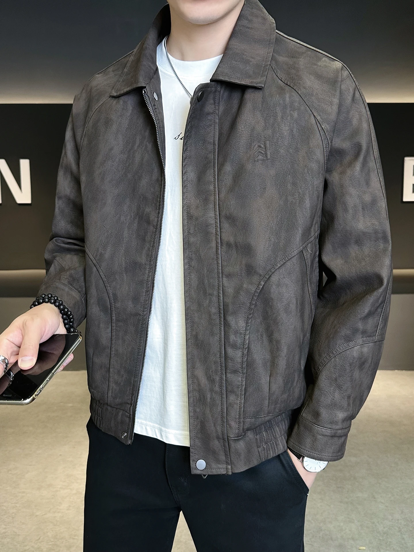 

Мужская кожаная куртка Ort Sle, осенняя, модная, брендовая, с отложным воротником, новинка 2025 года, приталенная, с узором, премиум-качество, на молнии...