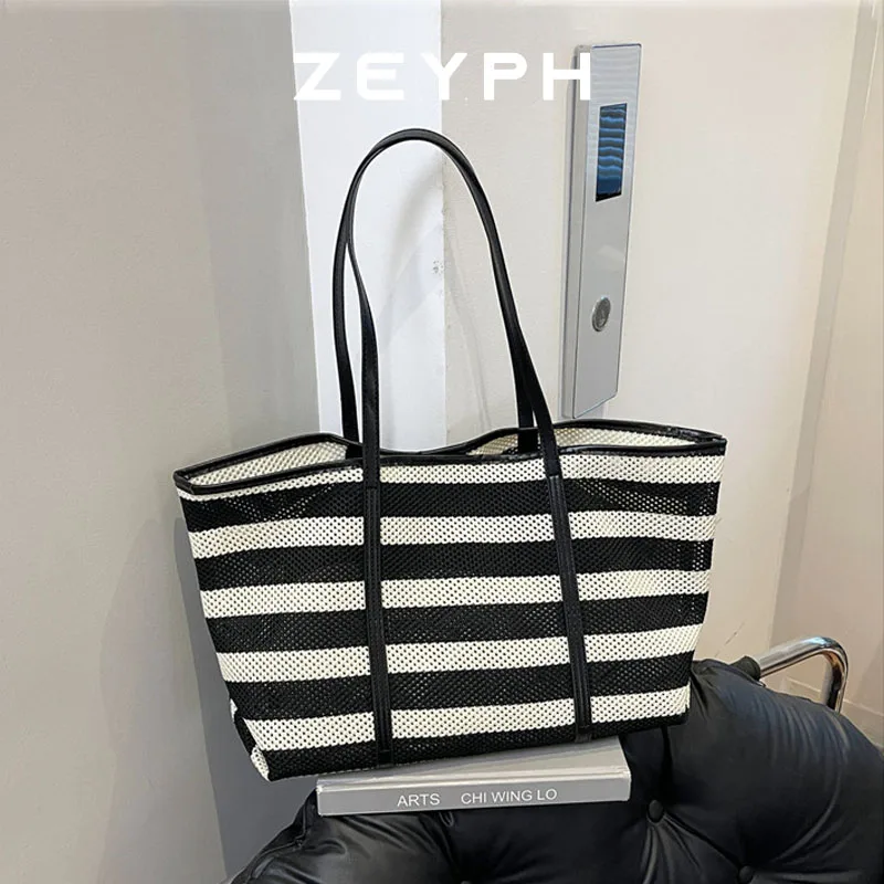 

Zeyph Striped Designer Model PU Leather Solid Color Tote Bags for Women 2025 Y2K Ladies Shoulder Bag Females Retro Handbags
