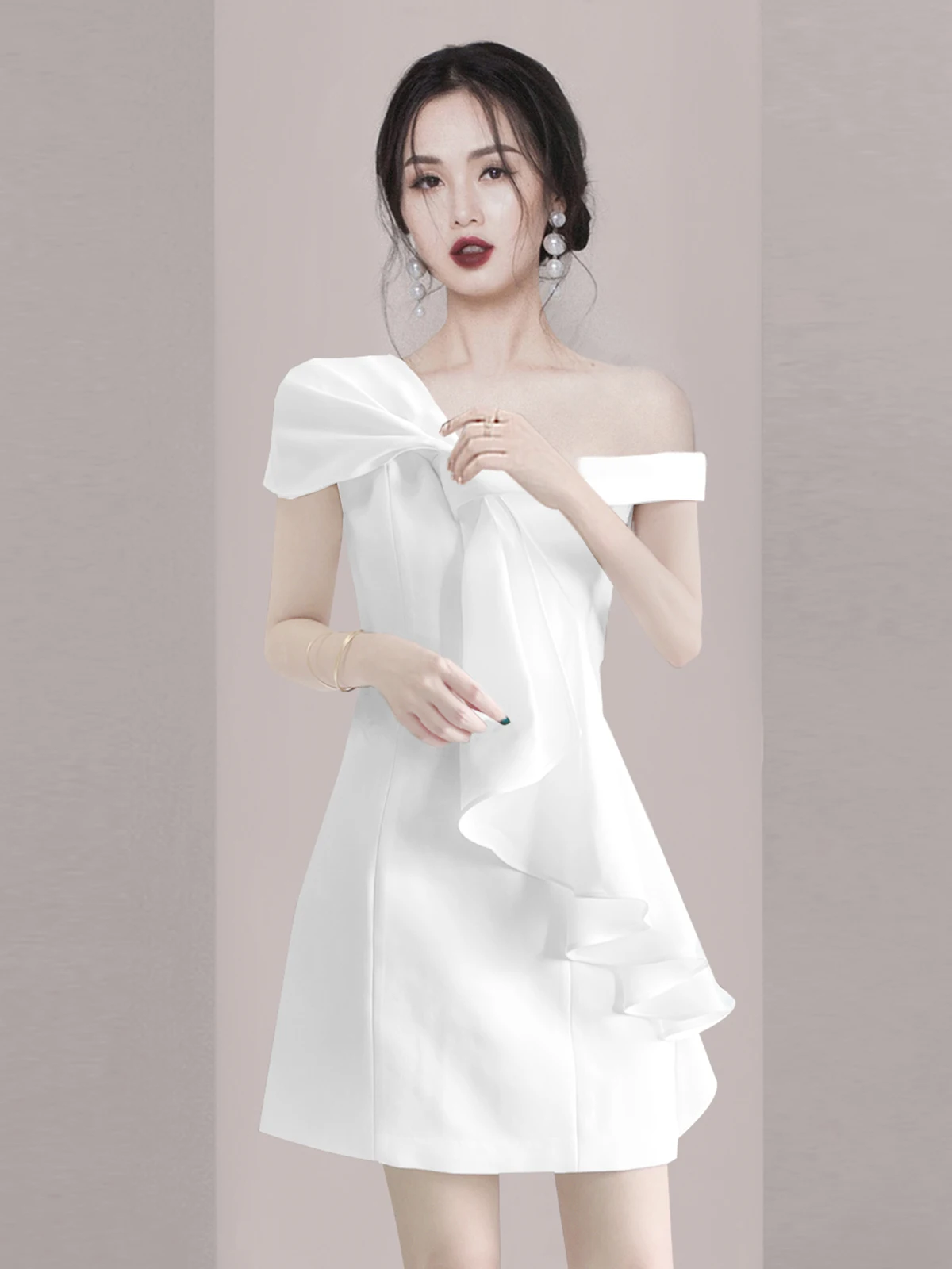 

Ele Slim Fit White Dr with Lace Trim Single oulder Design Faionable mid Waist a Line Skirt for Women's Dres